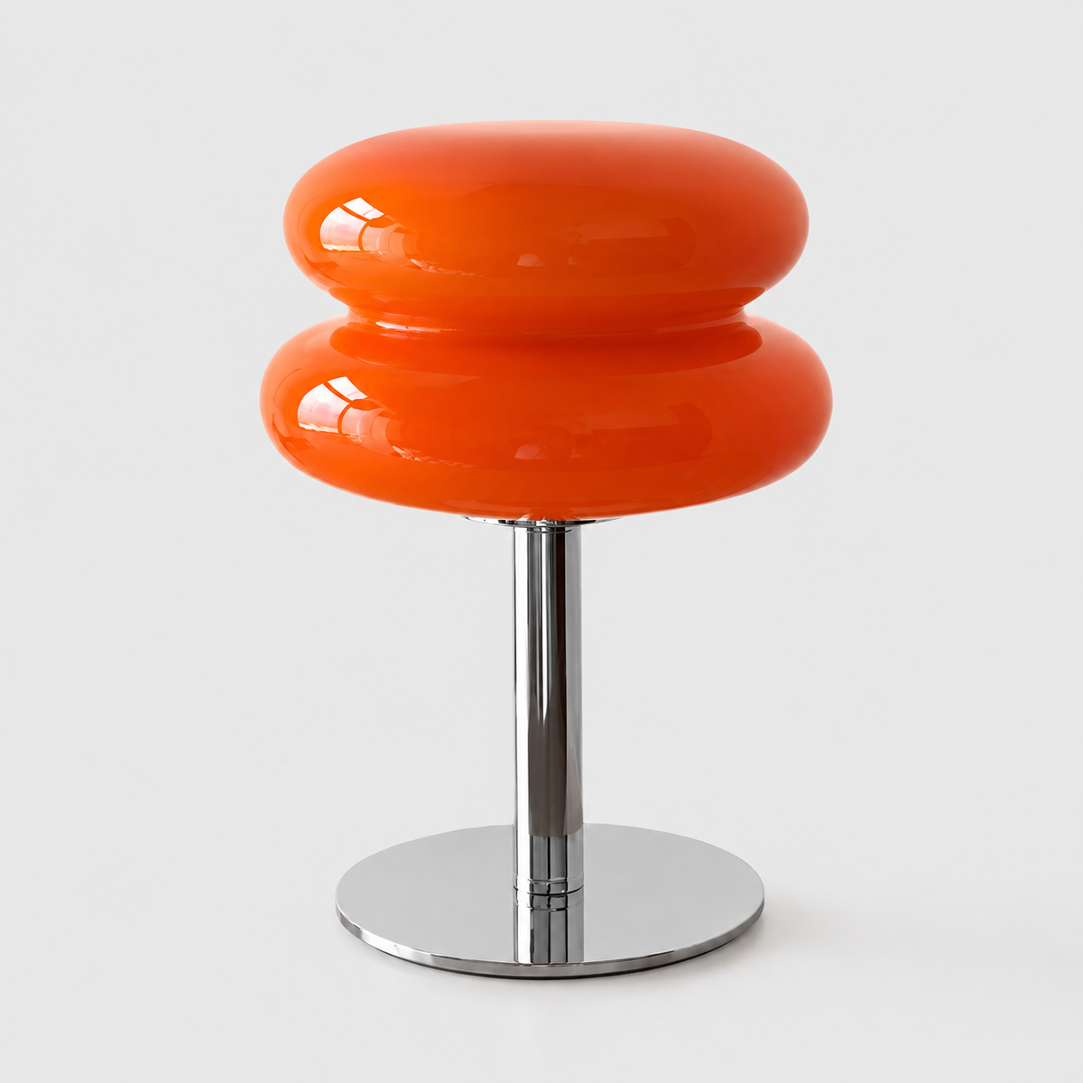 MILA | RETRO TABLE LAMP