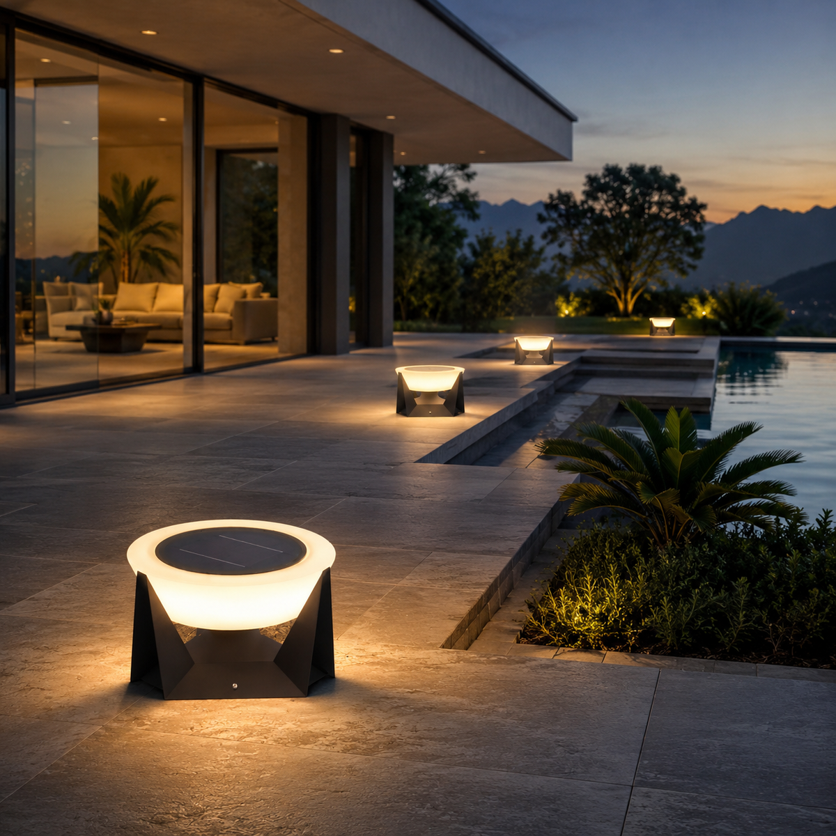 TERRA | OUTDOOR SOLAR LIGHT